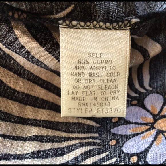 Everly sleeveless blouse, Size Small - Picture 6 of 6